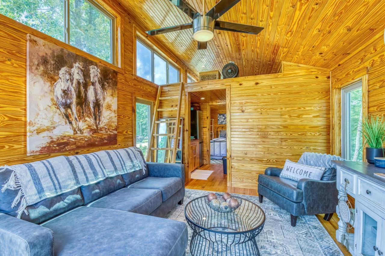 The Gemini-A Dreamy, Waterfront Tiny Cabin Rogersville Екстер'єр фото