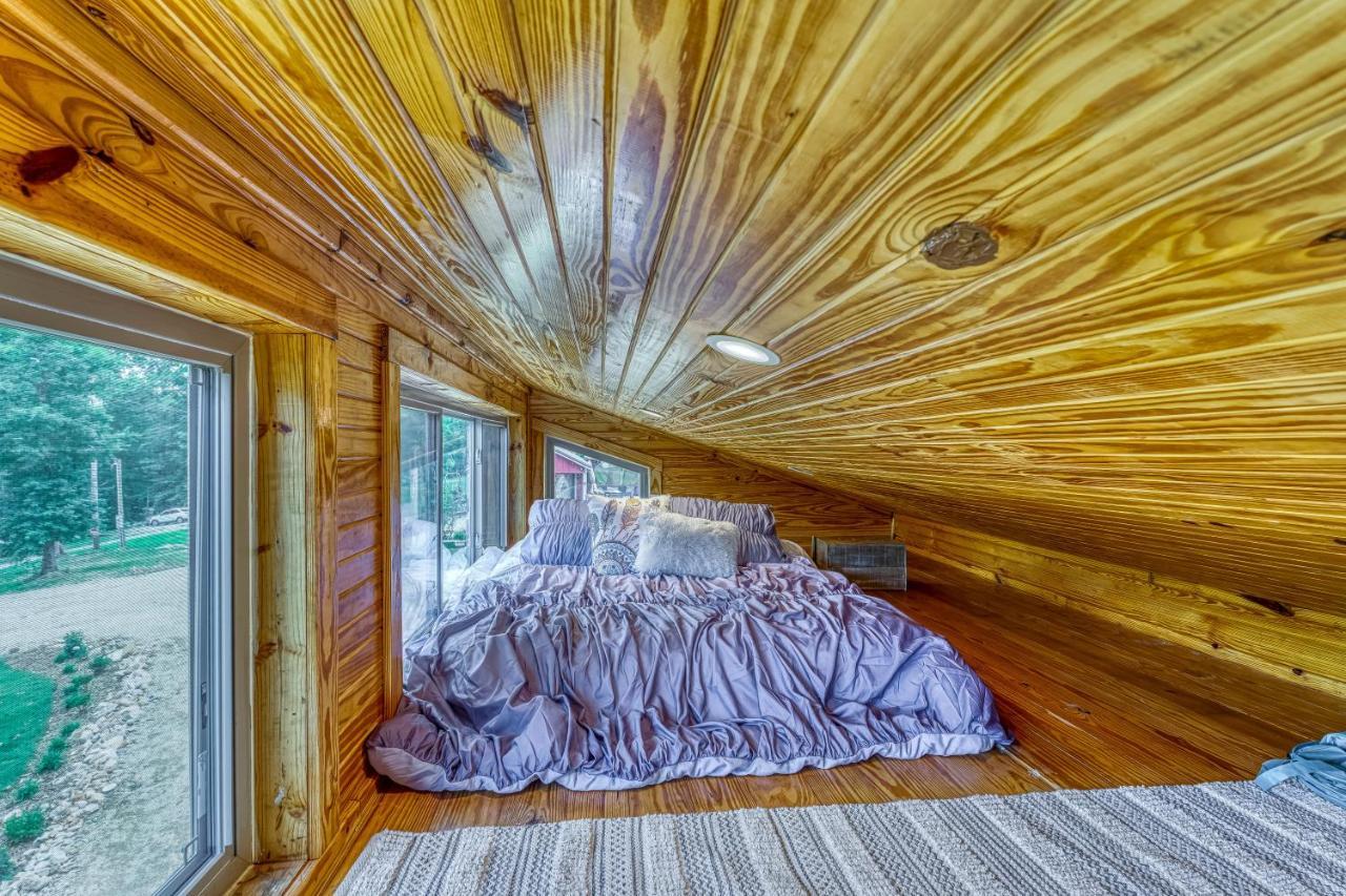 The Gemini-A Dreamy, Waterfront Tiny Cabin Rogersville Екстер'єр фото